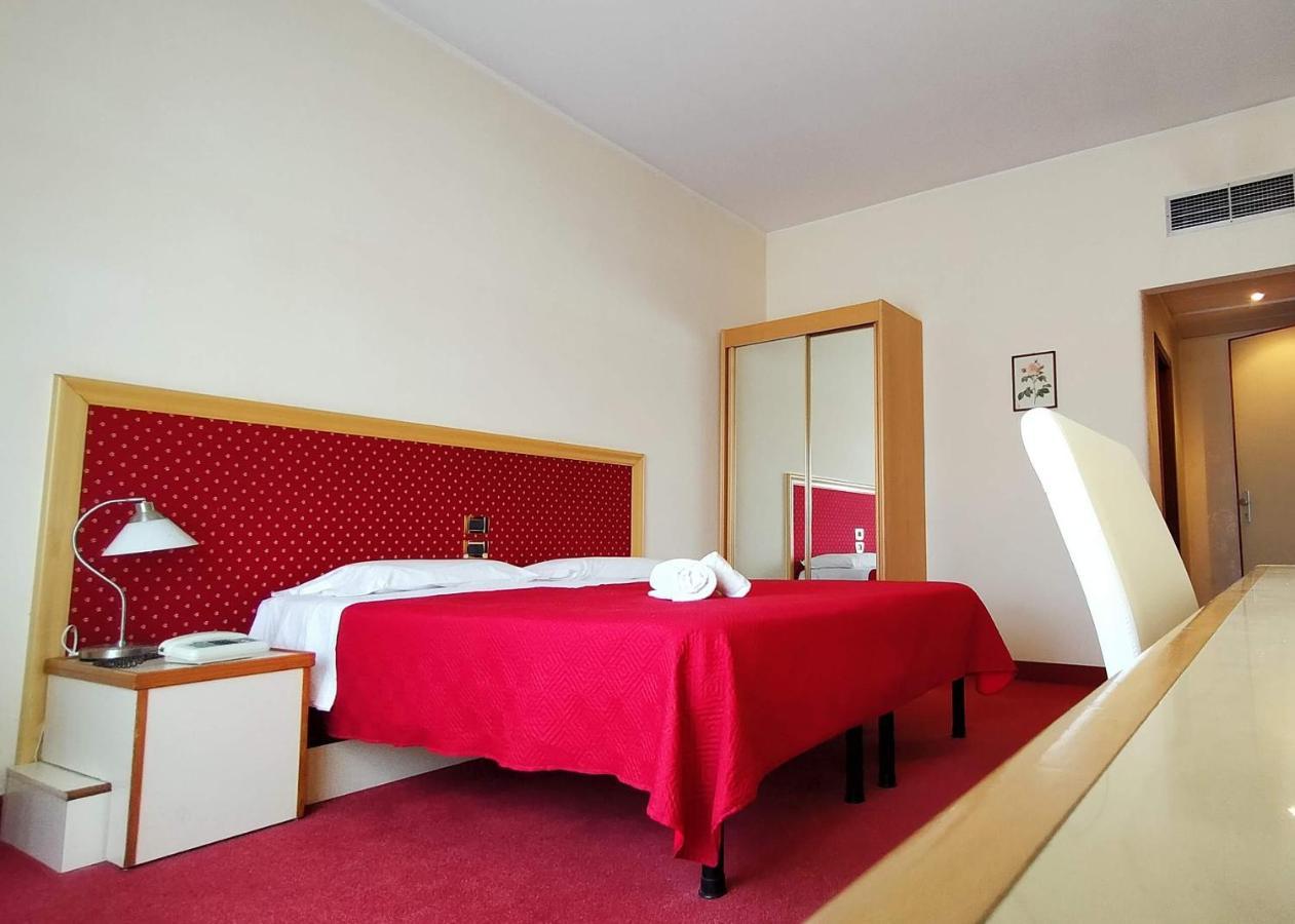 Hotel Palace Masoanri'S Reggio Calabria Esterno foto