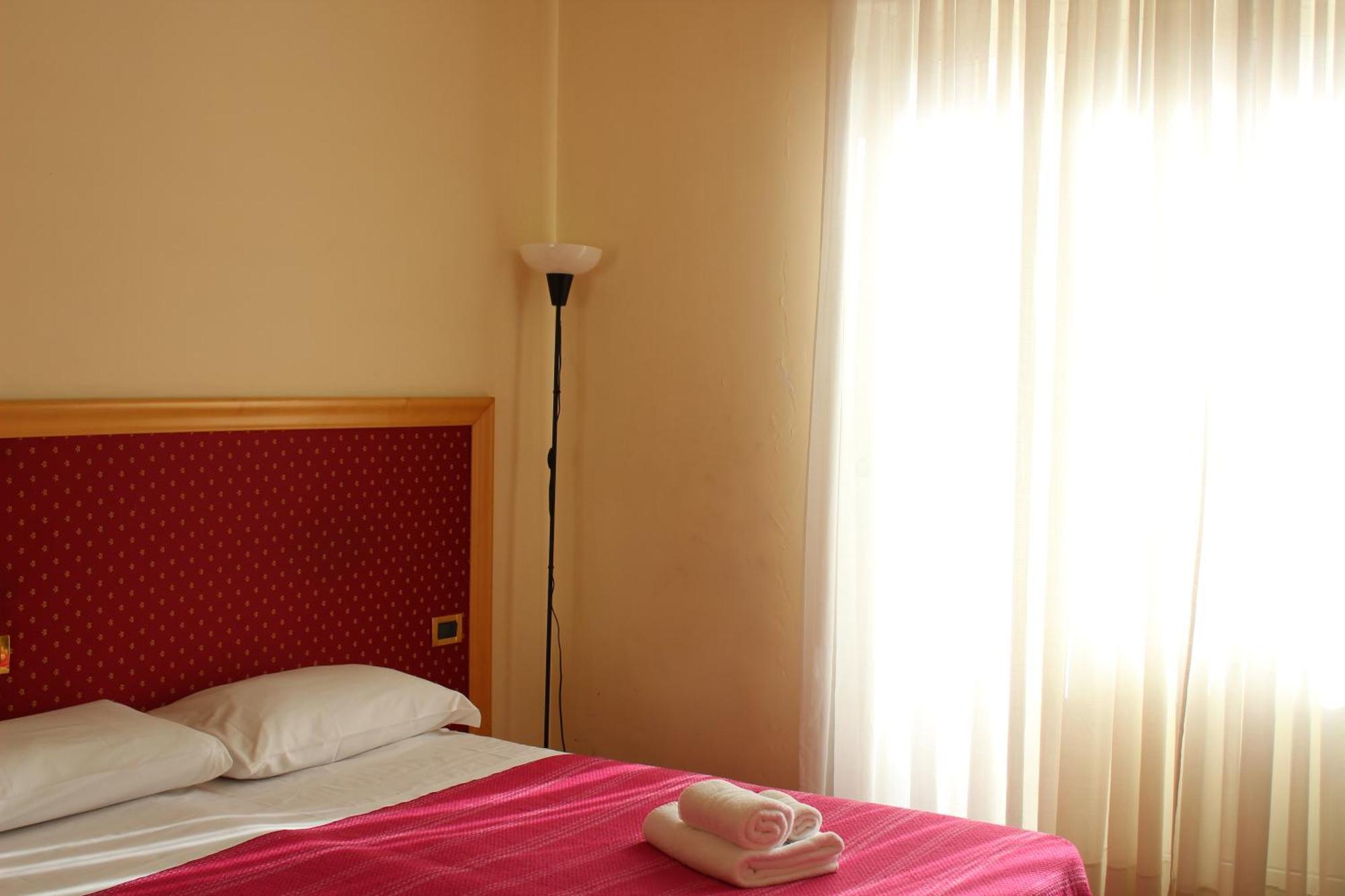 Hotel Palace Masoanri'S Reggio Calabria Esterno foto