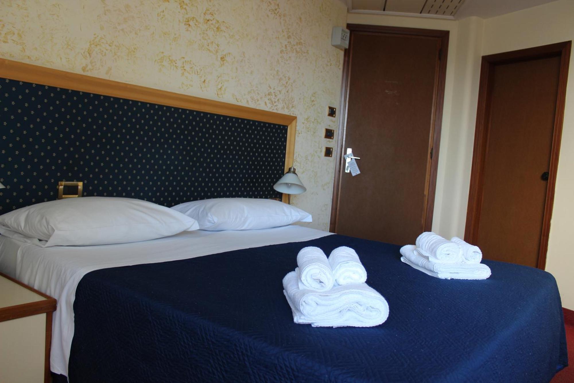 Hotel Palace Masoanri'S Reggio Calabria Esterno foto