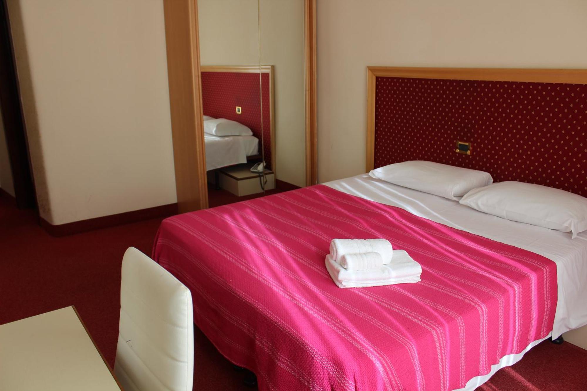 Hotel Palace Masoanri'S Reggio Calabria Esterno foto