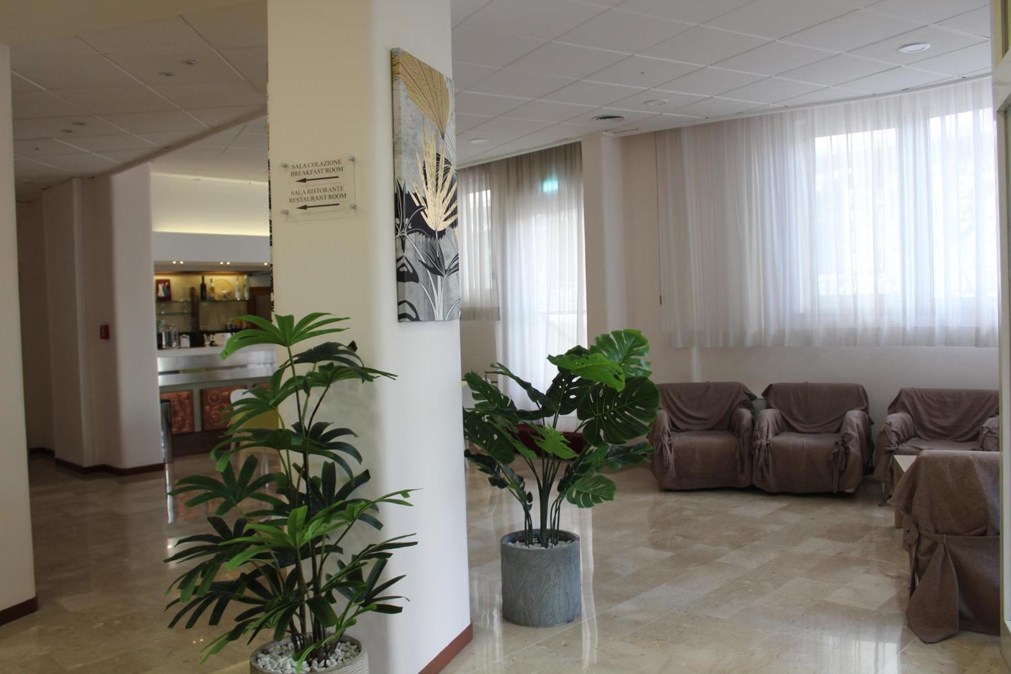 Hotel Palace Masoanri'S Reggio Calabria Esterno foto
