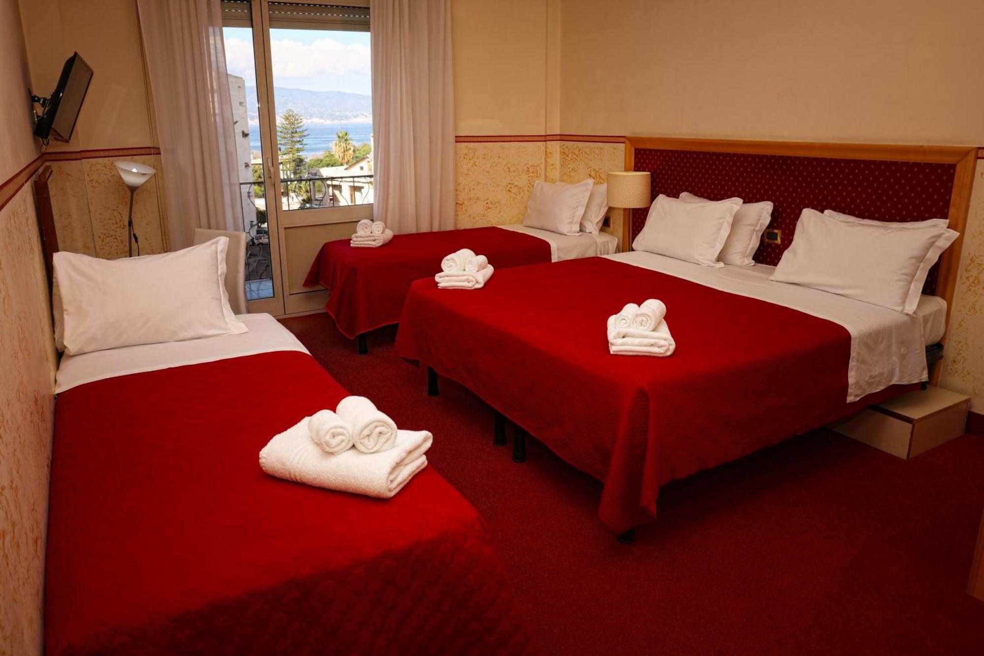 Hotel Palace Masoanri'S Reggio Calabria Esterno foto
