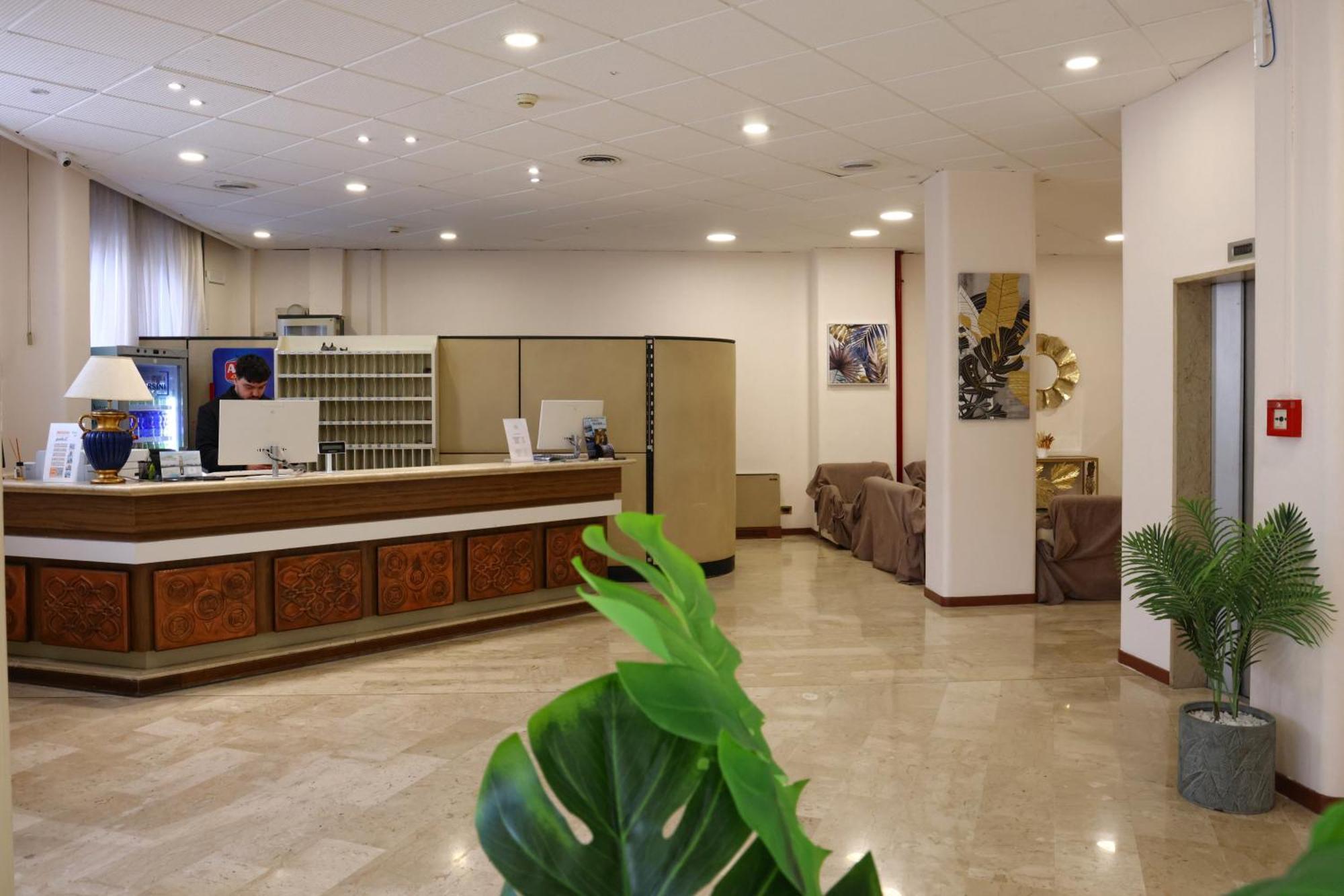Hotel Palace Masoanri'S Reggio Calabria Esterno foto