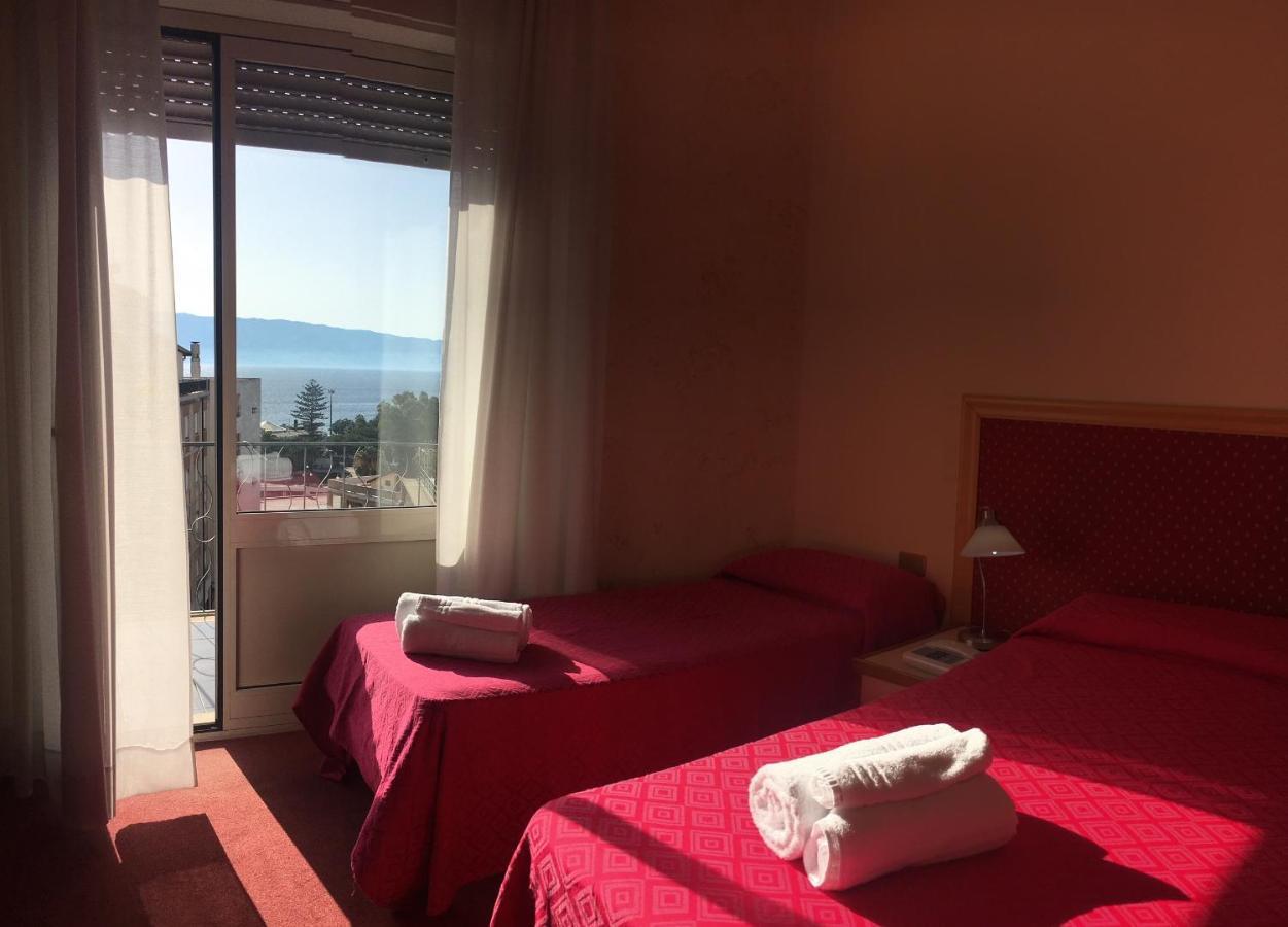 Hotel Palace Masoanri'S Reggio Calabria Esterno foto